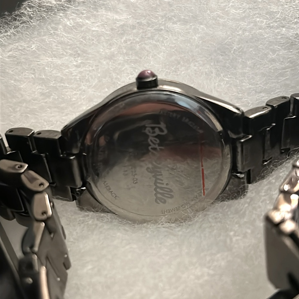 Betseyville By Betsey Johnson Watch NWOT - Picture 5 of 9